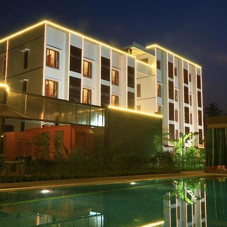 Kyriad Prestige Mayapuri Amira by OTHPL Kumbakonam Bagian luar foto