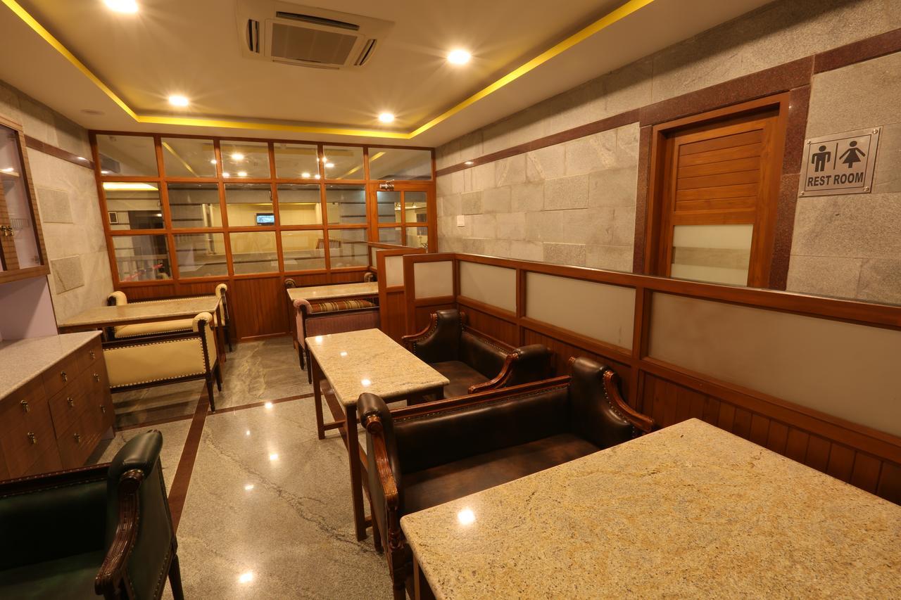 Kyriad Prestige Mayapuri Amira by OTHPL Kumbakonam Bagian luar foto