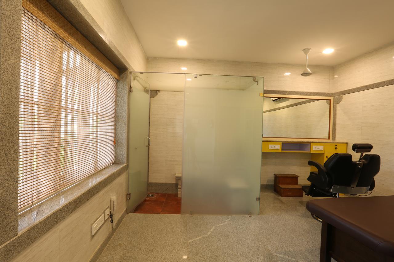 Kyriad Prestige Mayapuri Amira by OTHPL Kumbakonam Bagian luar foto